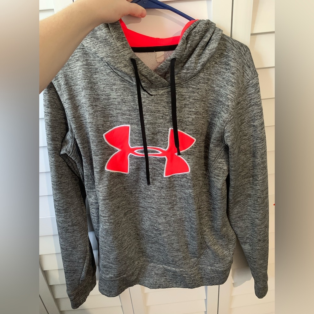 Under Armour Sweatshirt